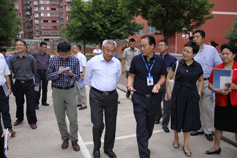 全国政协副主席邵鸿调研四川应用技术职业学院.JPG